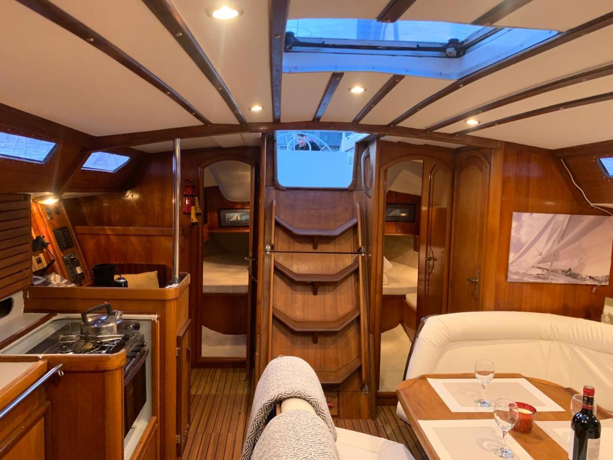Botel Nuit Sur Un Bateau